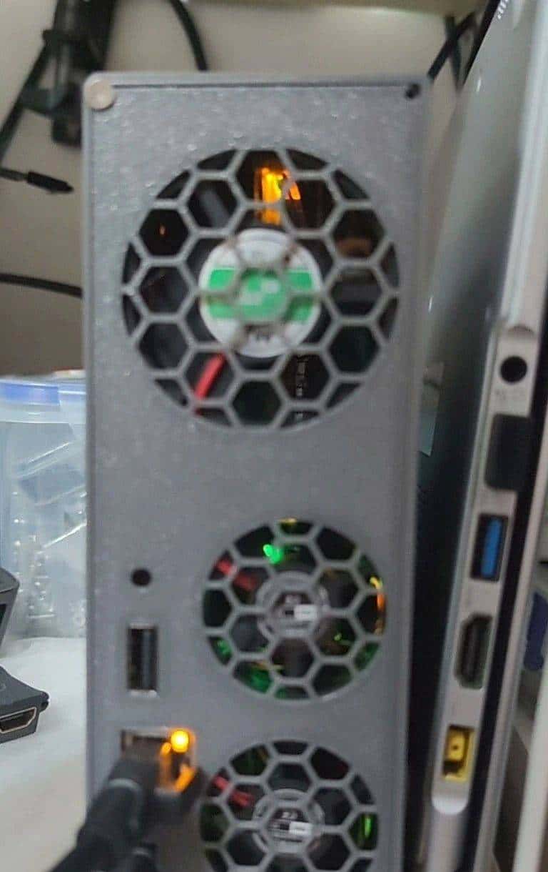 258四个2.5盘位，ARM架构4G+8G。低功耗NAS神器