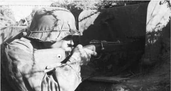 沉默杀手-诺曼底战役中的狙击手对决