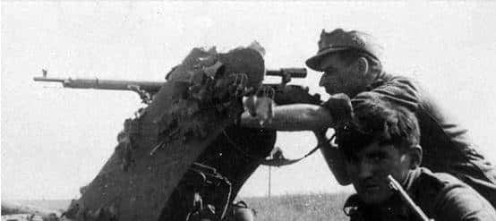 沉默杀手-诺曼底战役中的狙击手对决