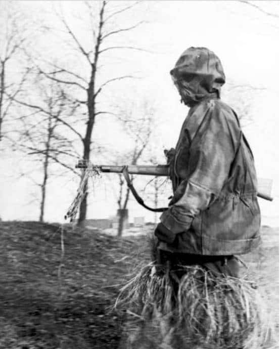 沉默杀手-诺曼底战役中的狙击手对决