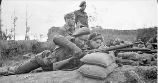 沉默杀手-诺曼底战役中的狙击手对决