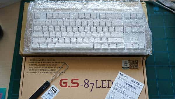 针尖与麦芒的较量：高斯 GANSS G.S-87 PBT背光机械键盘众测报告，对比评测ikbc-g87