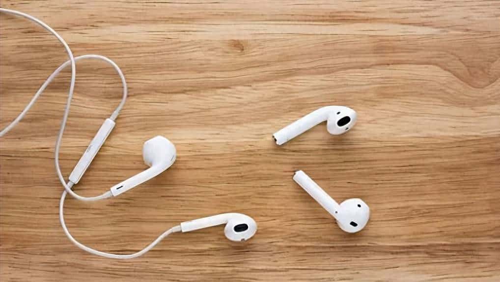 戴森发布了一款戴在嘴巴上的耳机，我还以为愚人节提前来了呢 - 宋马