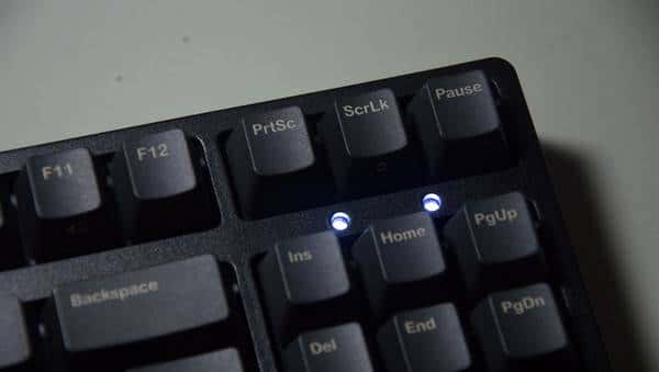 简单实用的码字利器 - IKBC C87 黑色茶轴机械键盘开箱