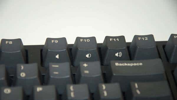 简单实用的码字利器 - IKBC C87 黑色茶轴机械键盘开箱