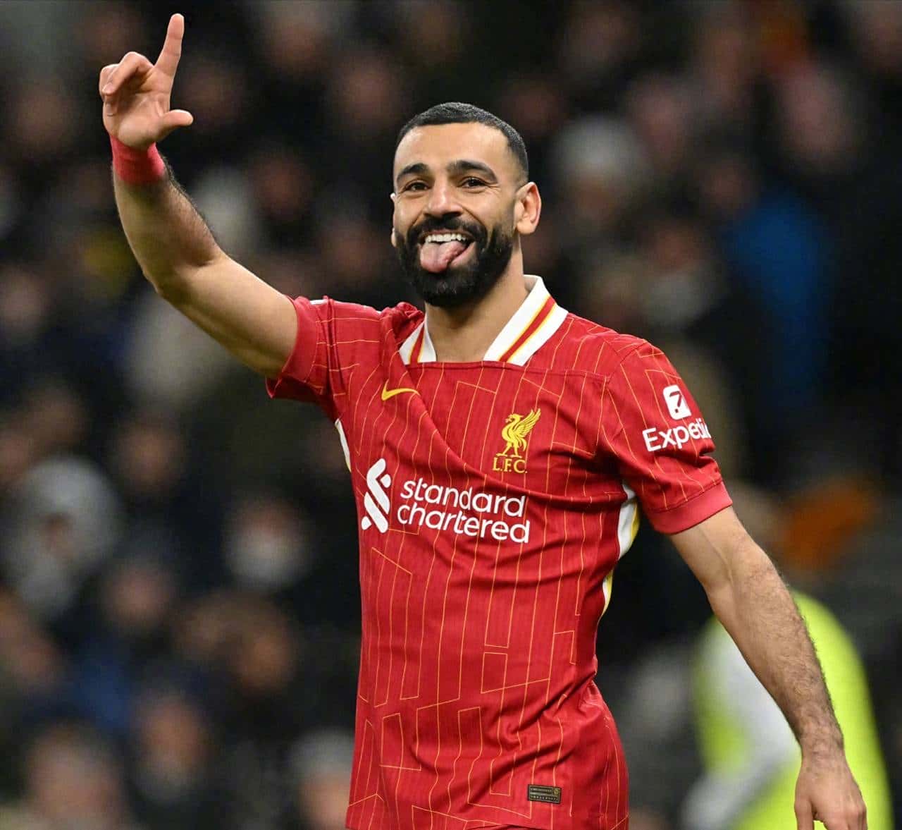 薪资战!沙特拟砸超 C 罗年薪挖萨拉赫，总裁的 “第一” 执念岂能容？