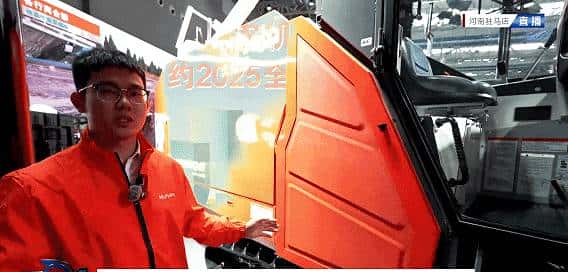 久保田闪耀全国农机展，线上绕机讲解助力产品销售