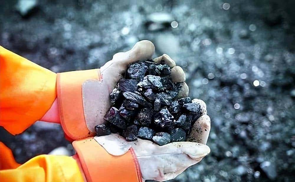 为什么我国不从拥有600亿吨铁矿的玻利维亚进口铁矿?