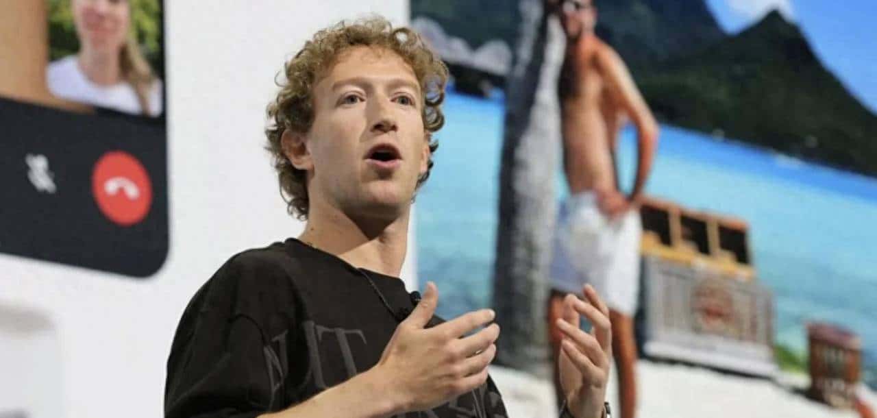 不装了，偷师国产 AI 模型，Meta 加班裁员两手抓，救命稻草「牛油果」还闭源了 - 宋马