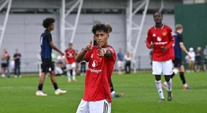 太阳报：巴萨想签15岁新星加布里埃尔，但曼联留住他