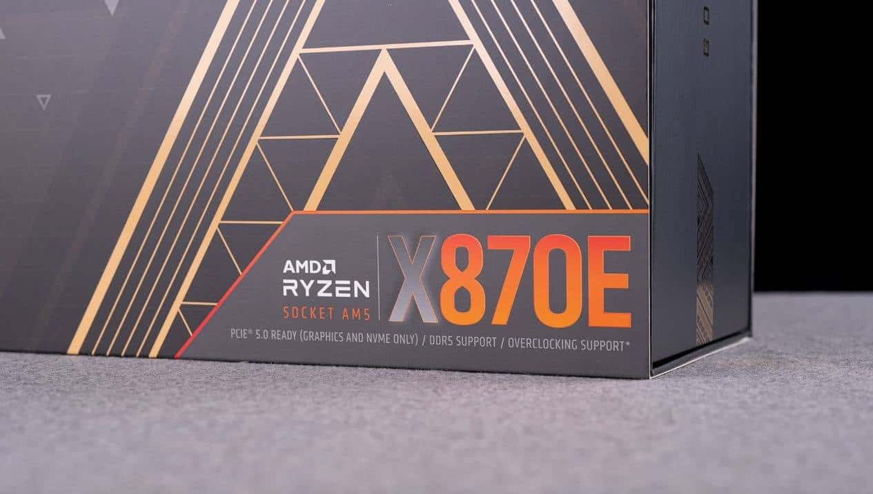 十年超神，巅峰再临：微星 MEG X870E GODLIKE X EDITION超神主板首发评测