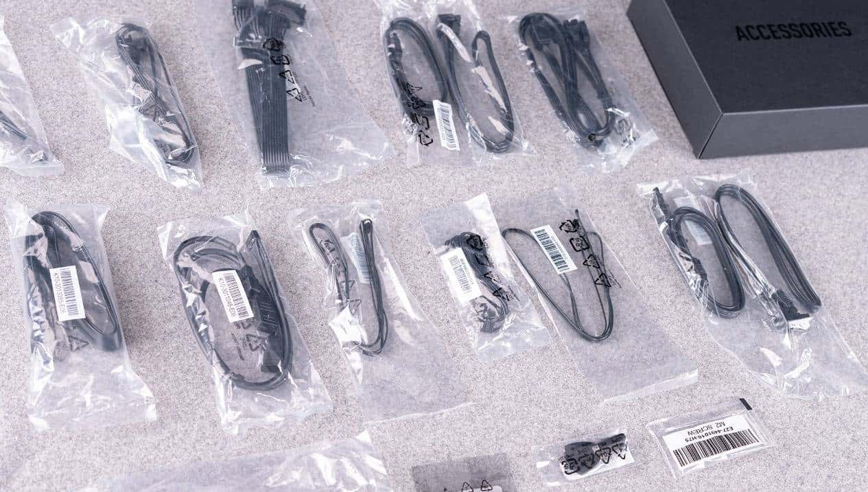 十年超神，巅峰再临：微星 MEG X870E GODLIKE X EDITION超神主板首发评测