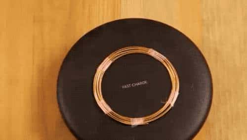 隔空取电!堪比小樱魔法阵的「无线充电器」是怎么一回事?