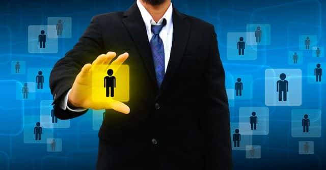 发达地区不得从中西部、东北地区片面高薪挖人！中办国办最新下发"挖人禁令"，还有这些稳人才举措