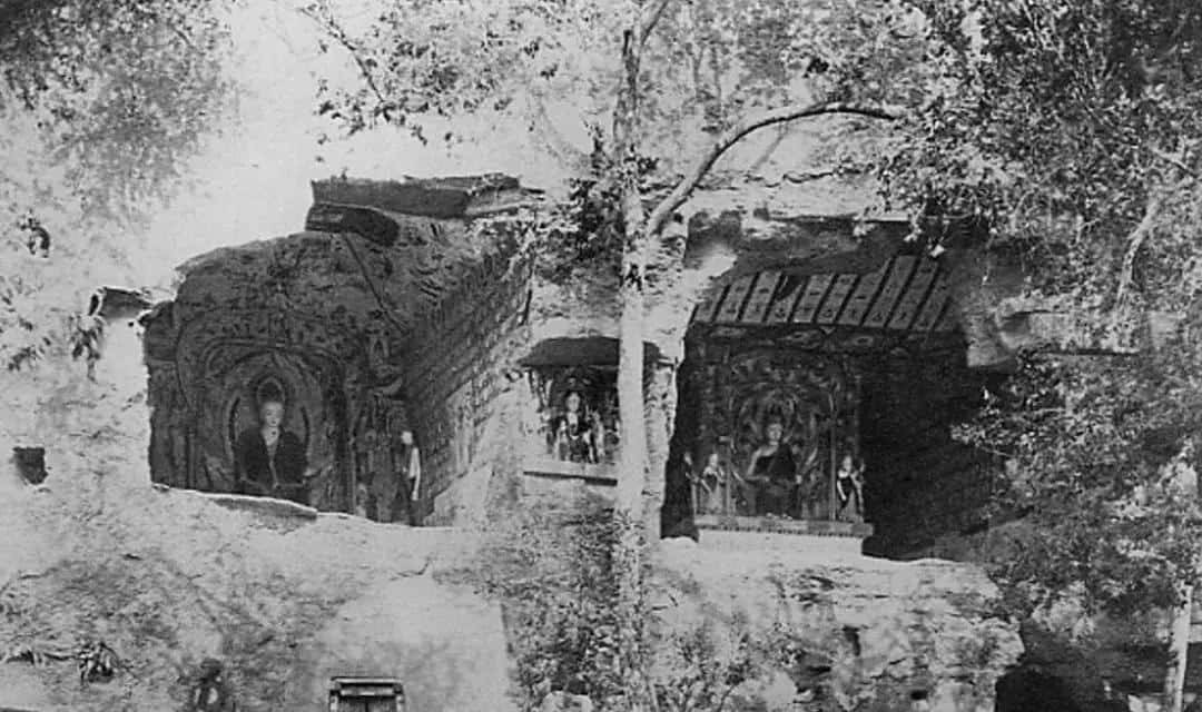 荣新江|敦煌藏经洞的性质及其封闭原因 - 宋马