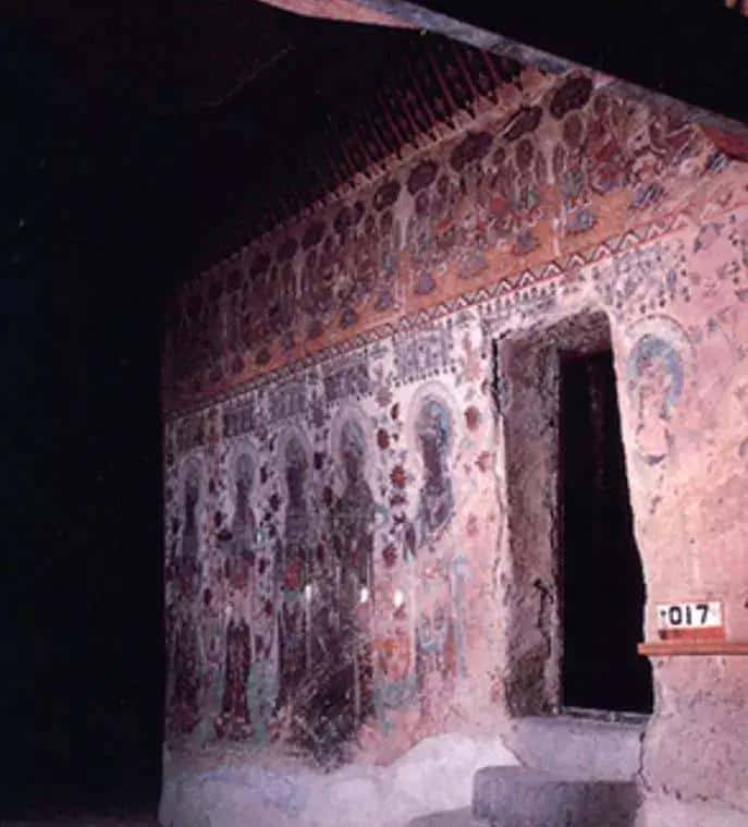 荣新江|敦煌藏经洞的性质及其封闭原因 - 宋马