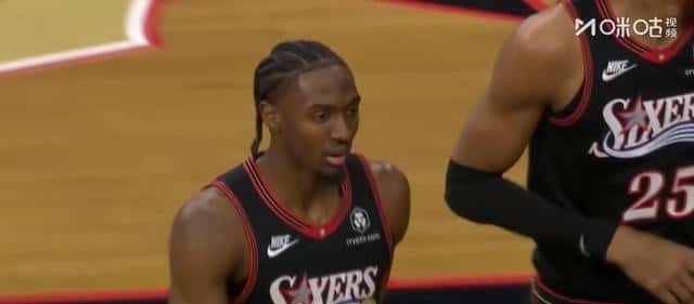 马克西27分，庄神14+23，鲍威尔32分，76人队117-127不敌热火队 - 宋马