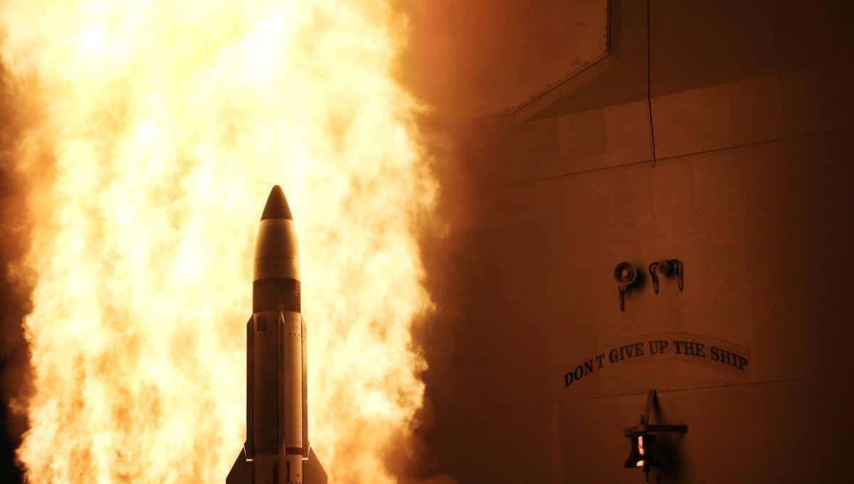 擦亮钢枪准备打豺狼!中央军委1号令,解放军全时待战随时能战