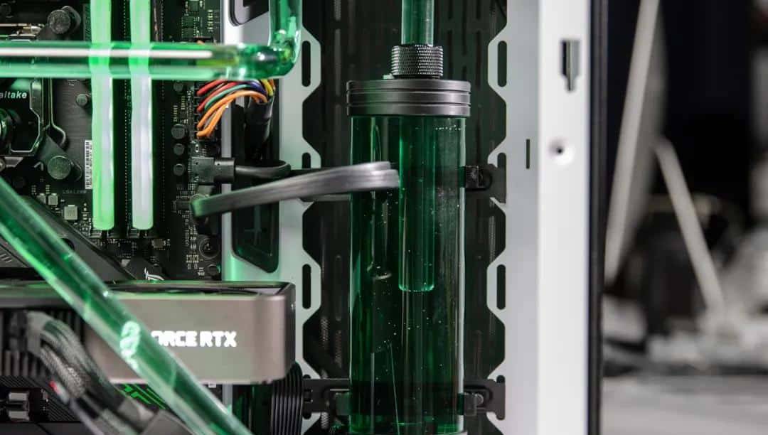 RTX 3080 Ti上手评测，老黄的这一刀砍中了矿老板？