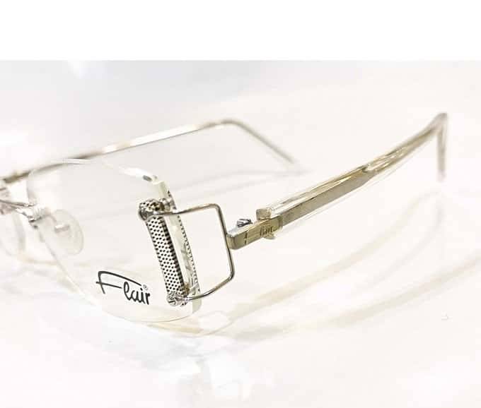 眼镜才是本体——哪些眼镜最有性价比，配镜实用攻略