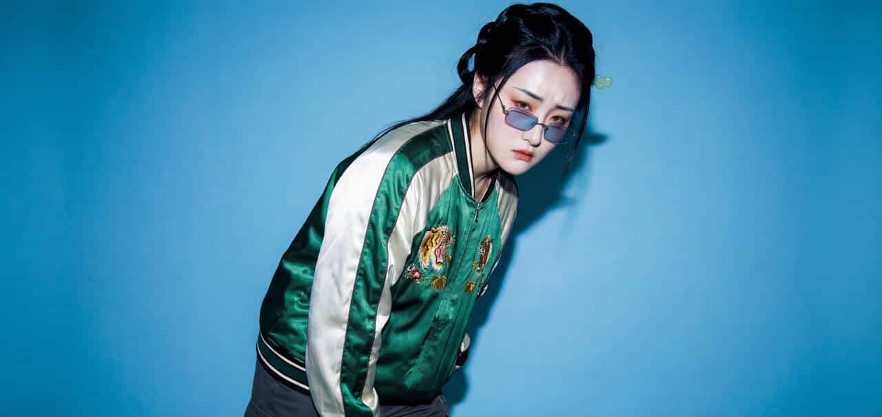 让马斯克变街头痞子、林黛玉穿潮牌,这个AI视频新玩法太上头,手把手教你秒变潮人