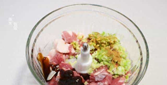 蒸一蒸，香软又筋道，一次多做点放冰箱，怎么吃都美味