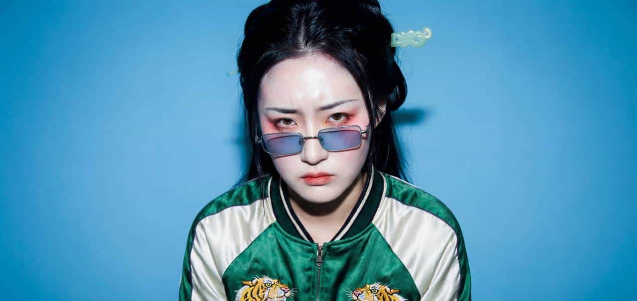 让马斯克变街头痞子、林黛玉穿潮牌,这个AI视频新玩法太上头,手把手教你秒变潮人