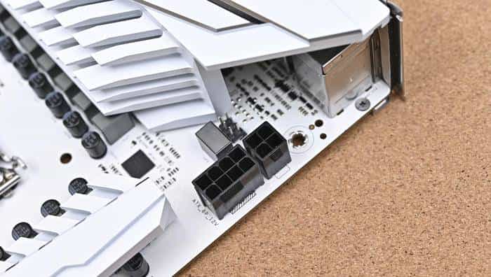 搭建无边海景房——影驰 Z790+ROG 龙王 3+联力积木风扇 P28 装机展示