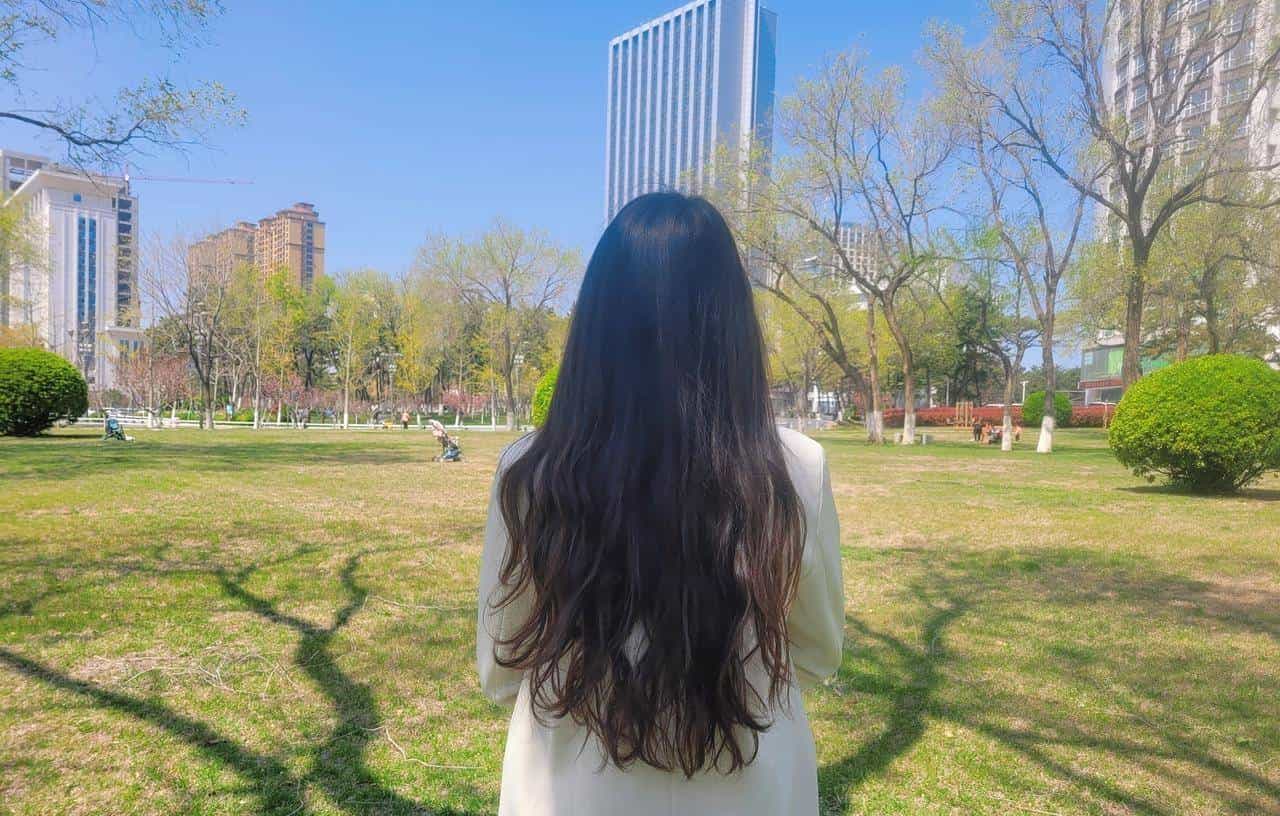 头发稀疏到见头皮？根源在于你实则不会洗头！