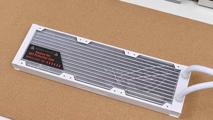 搭建无边海景房——影驰 Z790+ROG 龙王 3+联力积木风扇 P28 装机展示