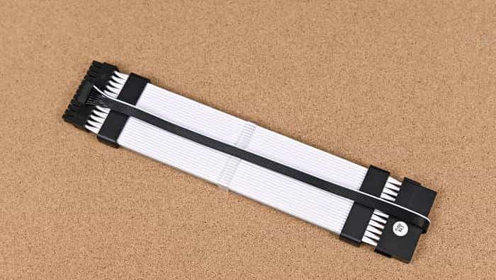 搭建无边海景房——影驰 Z790+ROG 龙王 3+联力积木风扇 P28 装机展示