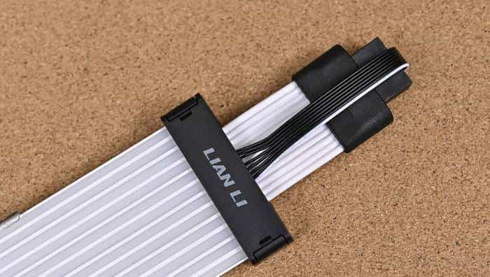 搭建无边海景房——影驰 Z790+ROG 龙王 3+联力积木风扇 P28 装机展示