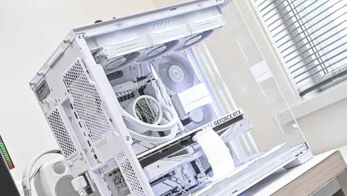 搭建无边海景房——影驰 Z790+ROG 龙王 3+联力积木风扇 P28 装机展示