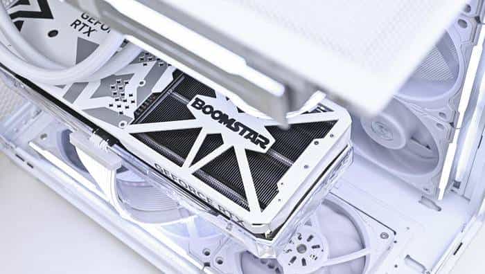 搭建无边海景房——影驰 Z790+ROG 龙王 3+联力积木风扇 P28 装机展示