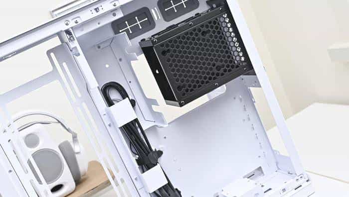 搭建无边海景房——影驰 Z790+ROG 龙王 3+联力积木风扇 P28 装机展示