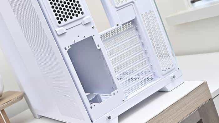 搭建无边海景房——影驰 Z790+ROG 龙王 3+联力积木风扇 P28 装机展示