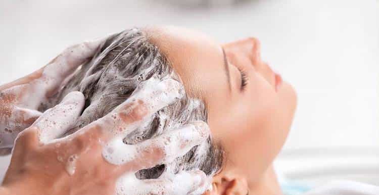 35岁男子头发稀疏，查成分发现罪魁祸首，90家庭都在用