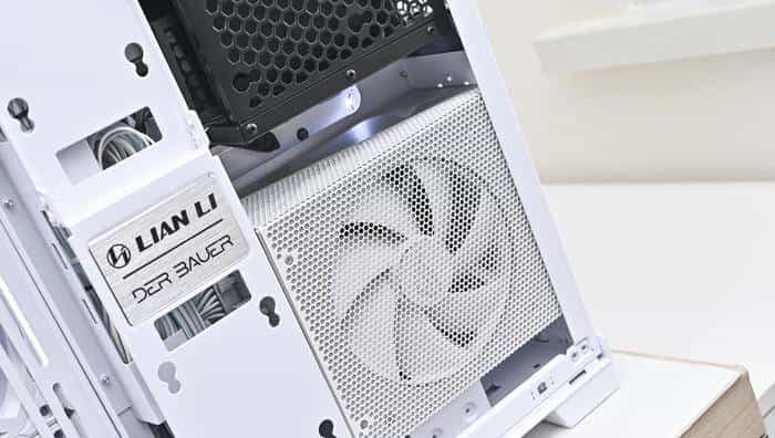 搭建无边海景房——影驰 Z790+ROG 龙王 3+联力积木风扇 P28 装机展示