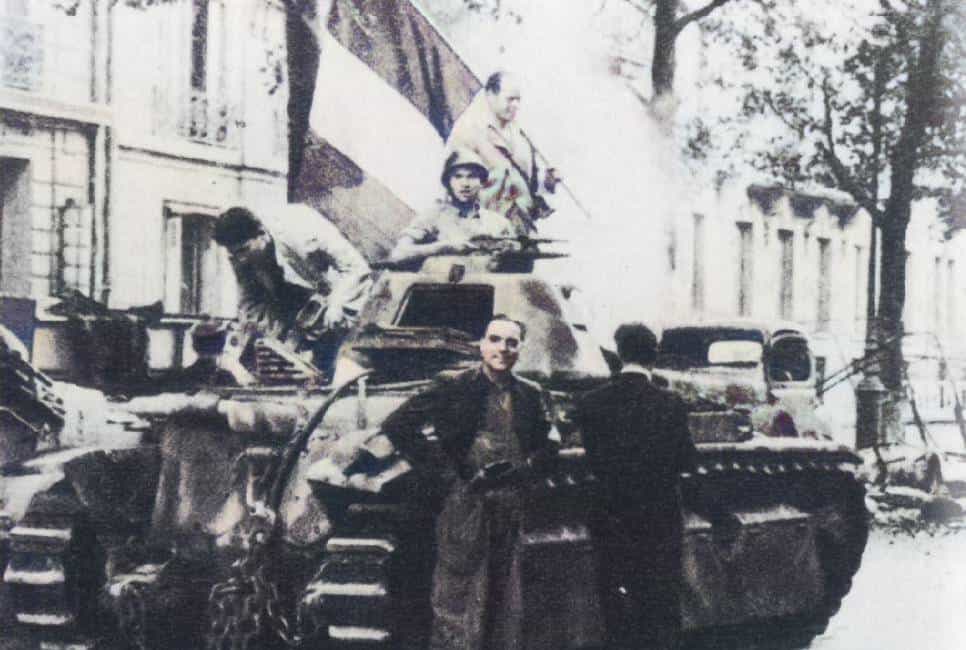 装甲辱法！坚甲利炮终为他人做嫁衣 二战德国缴获法国坦克大盘点