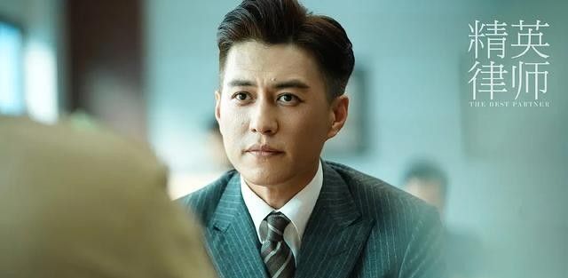 《精英律师》中，罗宾到底和谁更适合在一起？栗娜还是戴曦？