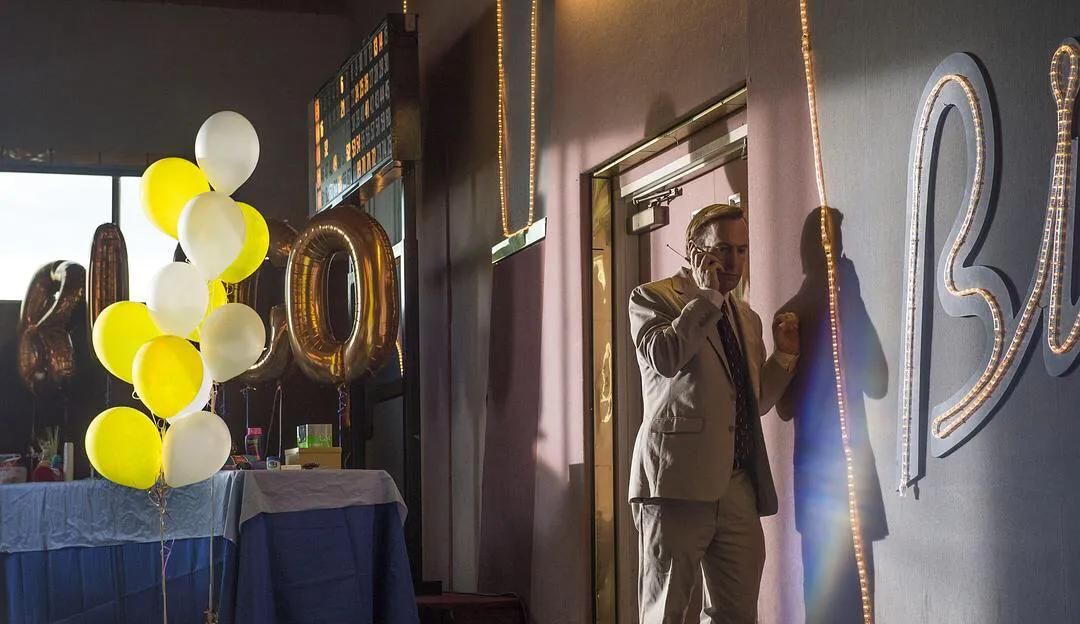 美剧《风骚律师》每一季都是独立的吗？必须要从第一季看吗？