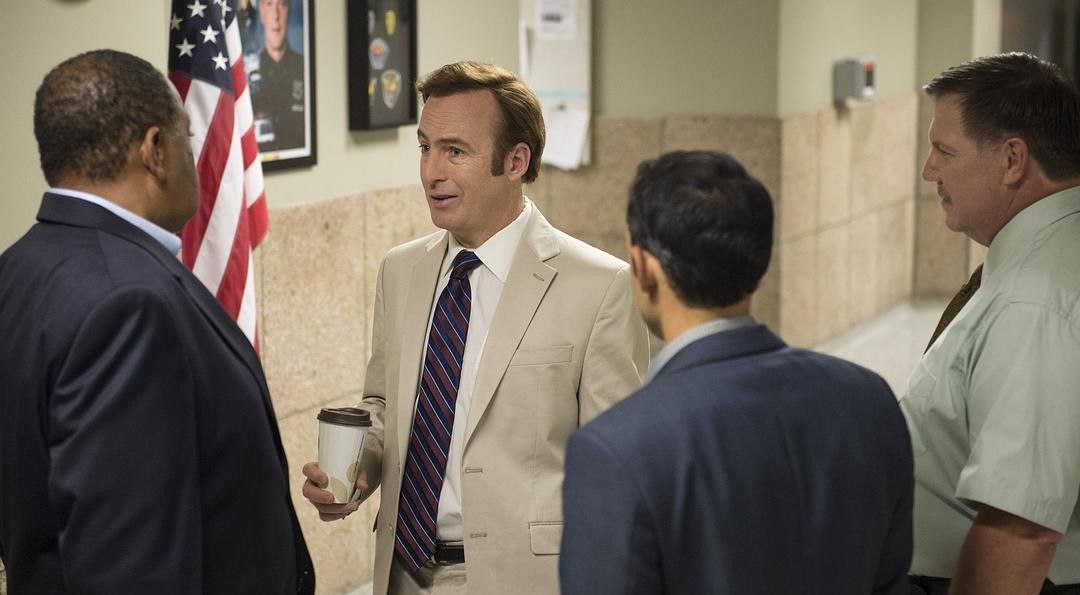 美剧《风骚律师》每一季都是独立的吗？必须要从第一季看吗？