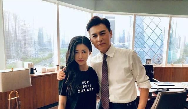 《精英律师》中，罗宾到底和谁更适合在一起？栗娜还是戴曦？