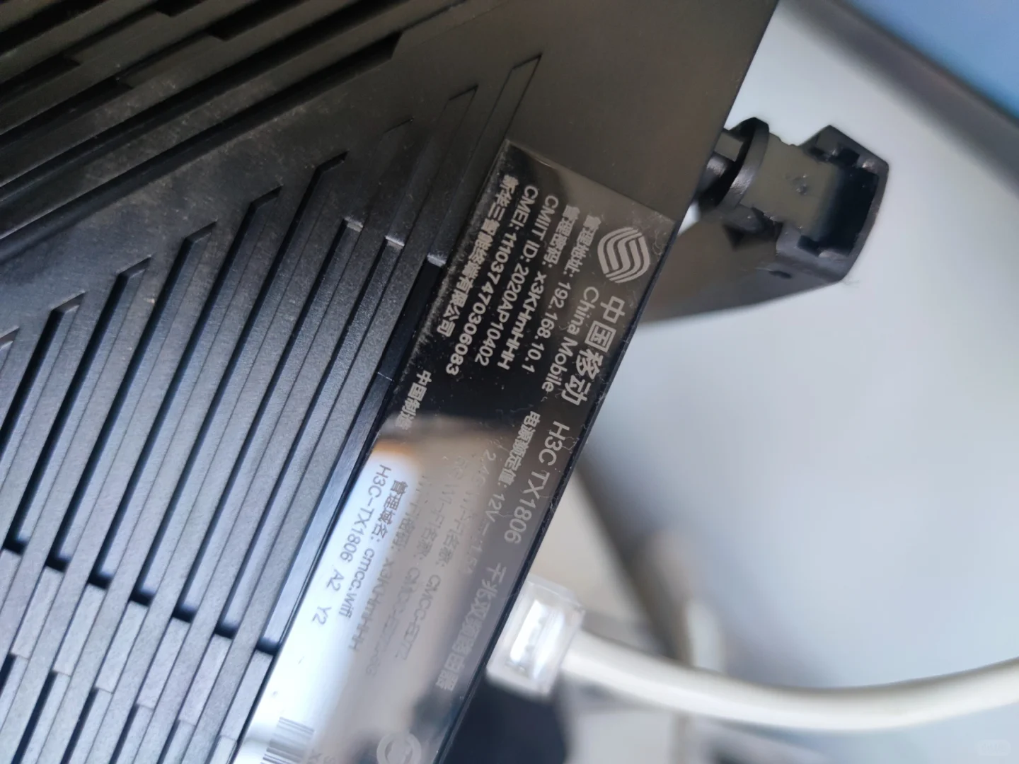 一个小女孩轻轻的碎了！ - 宋马