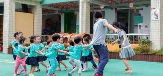 福建教育厅：将不再批设中等职业学校学前教育专业，违反职业行为规范、影响恶劣的教师，终身不得从教。你怎么看？